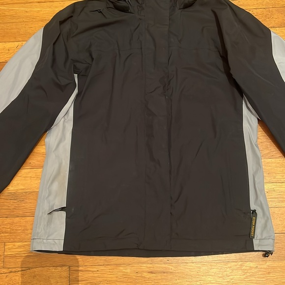 Team Realtree Paclite Gore-Tex Jacket in Black & Grey, size Large - Picture 4 of 14